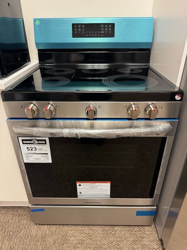 Open Box - Scratch & Dent Frigidaire Gallery Glass Top Stove GCRE306CBF Open Box - Scratch & Dent Frigidaire Gallery Glass Top Stove GCRE306CBF