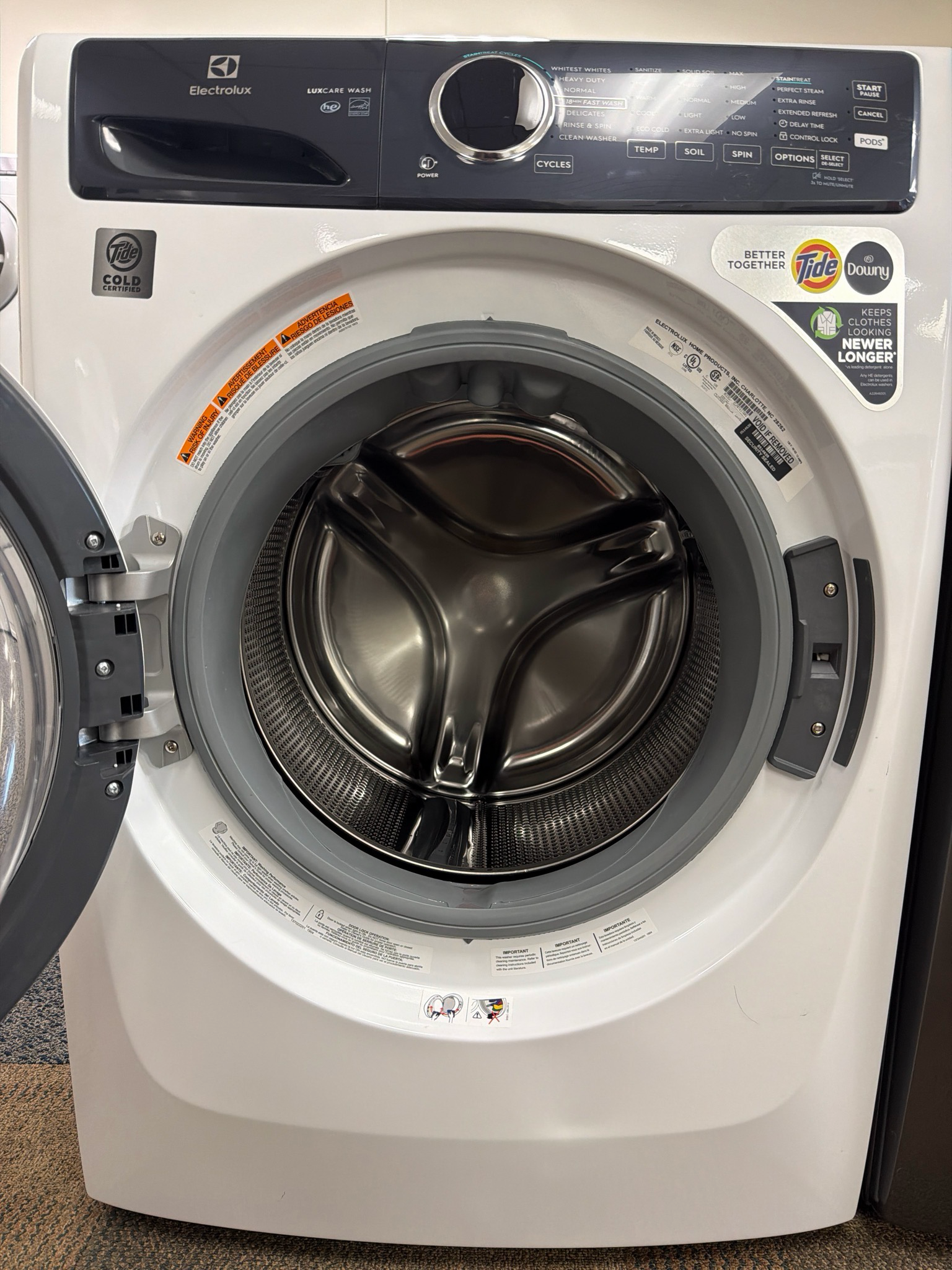 Open Box Electrolux Washer ELFW7437AW2