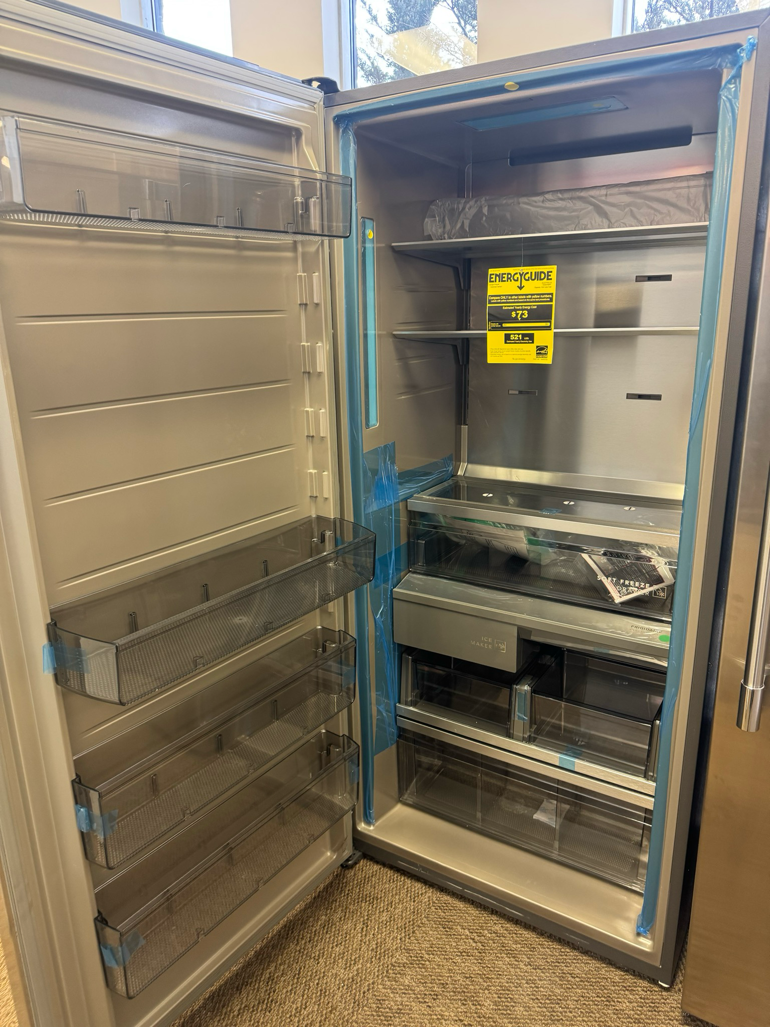 Open Box - Scratch & Dent Electrolux Upright Fridge & Freezer EI33AR80WS/EI33AR80WS