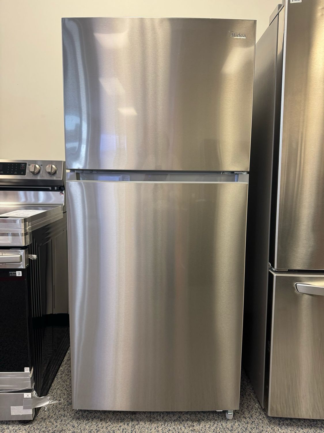 BRAND NEW - Midea 30