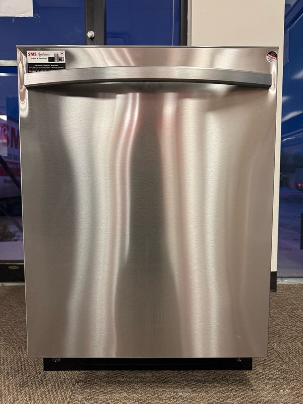 Open Box - Scratch & Dent Samsung Dishwasher 24” DW80CG4051SR