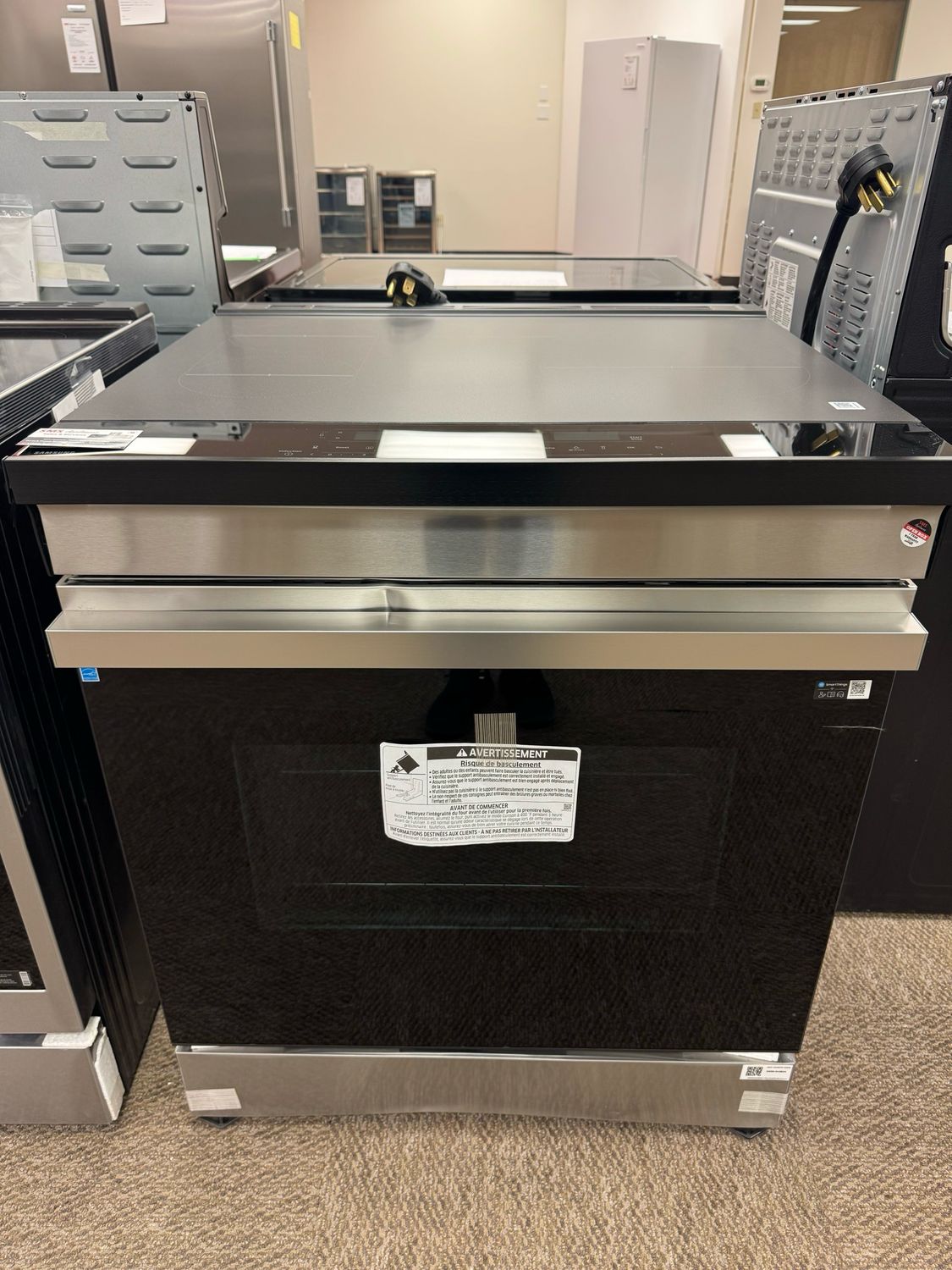 Open Box - Scratch & Dent Samsung Induction Top Stove NS16DG9300SRAC