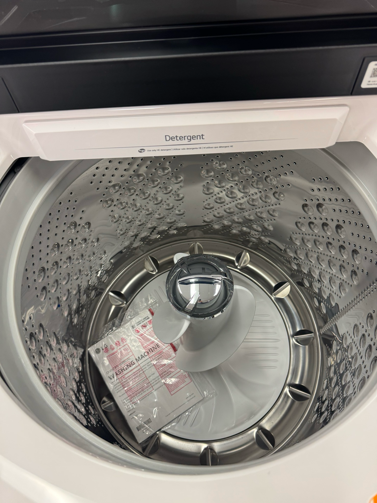 Open Box - Scratch & Dent LG Top Load Washer WT8405CW