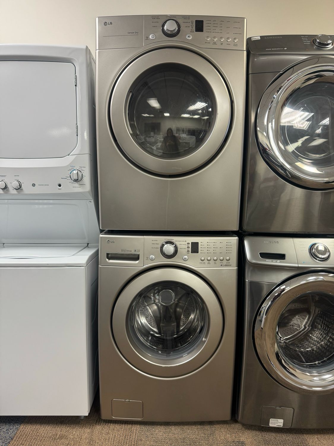 LG Washer & Dryer Set DLE2240S/WM2240CS