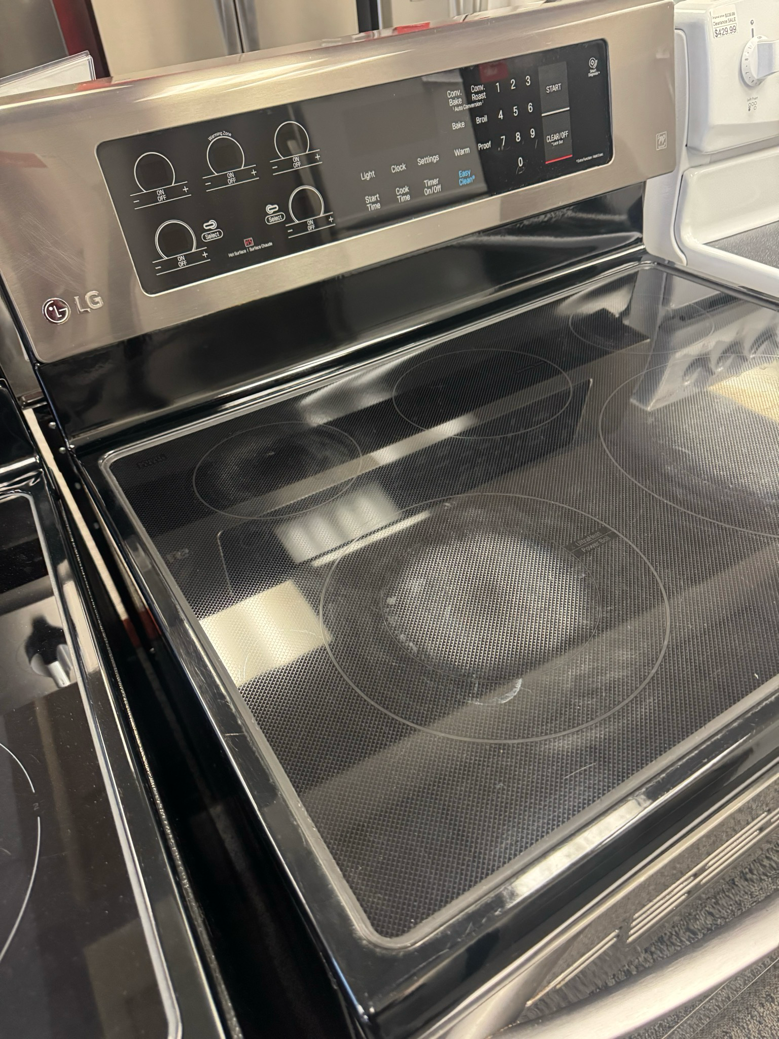 LG Glass Top Stove LRE3193BD