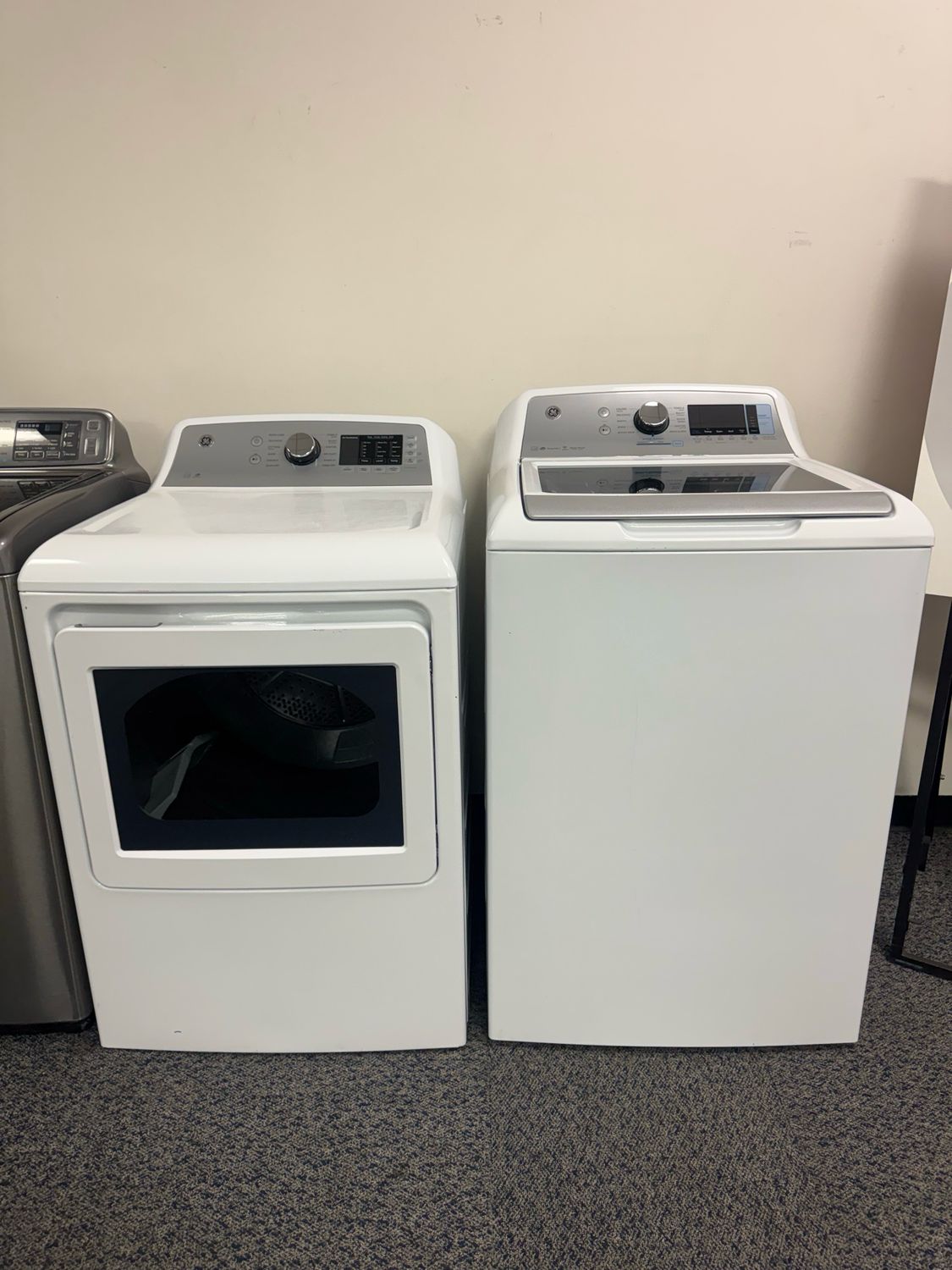 GE Washer & Dryer Set GTW540CSN0WS/GTD72EBMN0WS GE Washer & Dryer Set GTW540CSN0WS/GTD72EBMN0WS