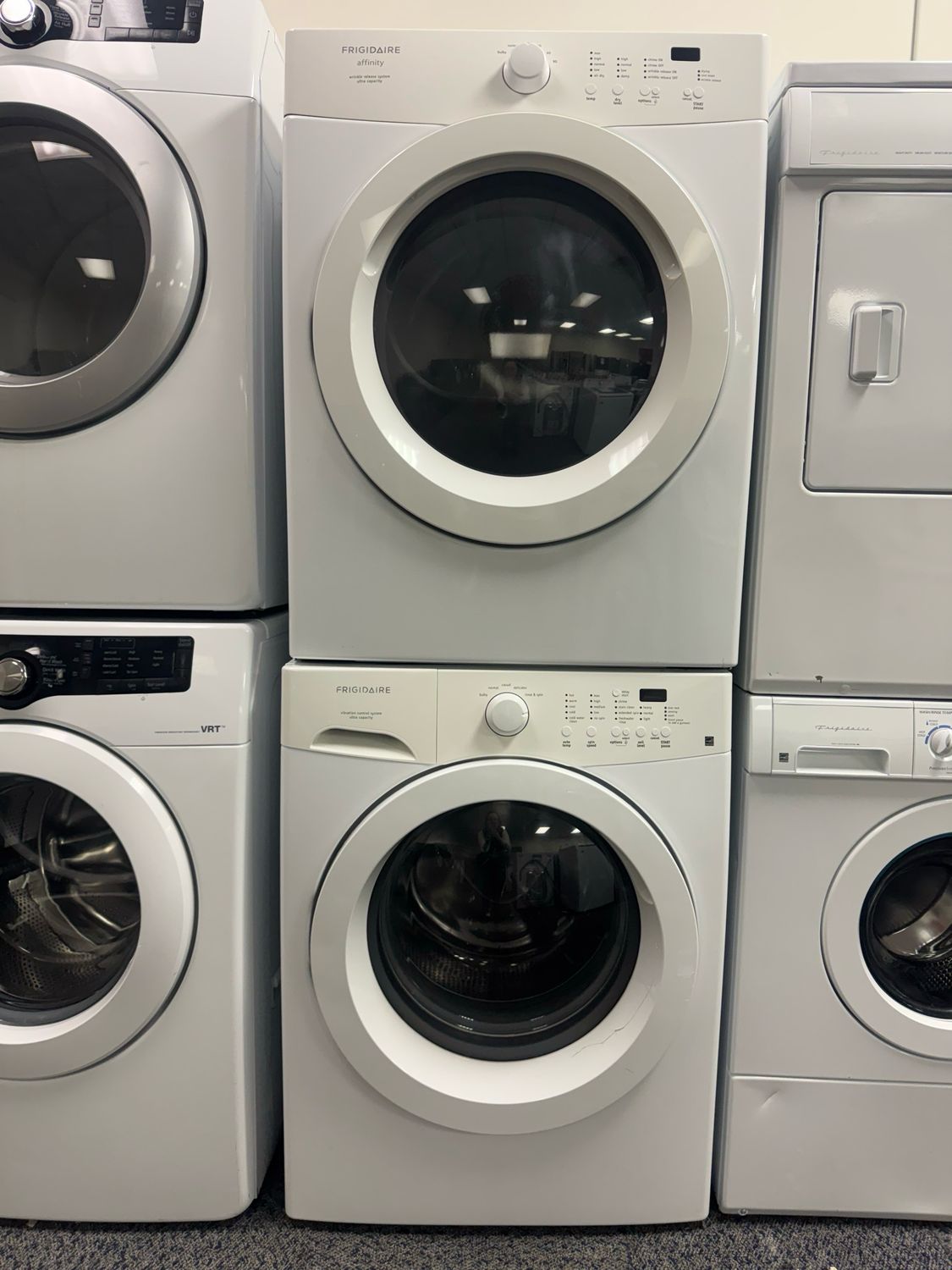 Frigidaire Washer & Dryer Set FAFW3801LW/CAQE7001LW Frigidaire Washer & Dryer Set FAFW3801LW/CAQE7001LW