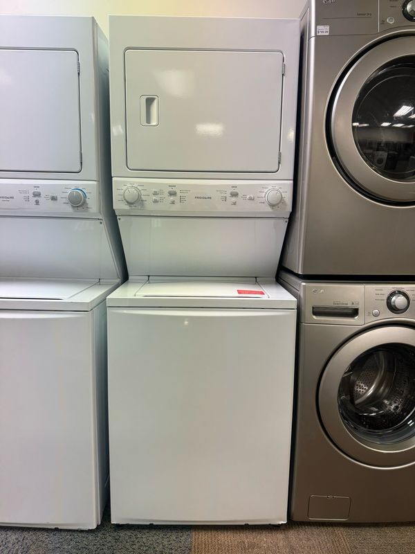 Frigidaire Laundry Centre CFLE3900UW Frigidaire Laundry Centre CFLE3900UW