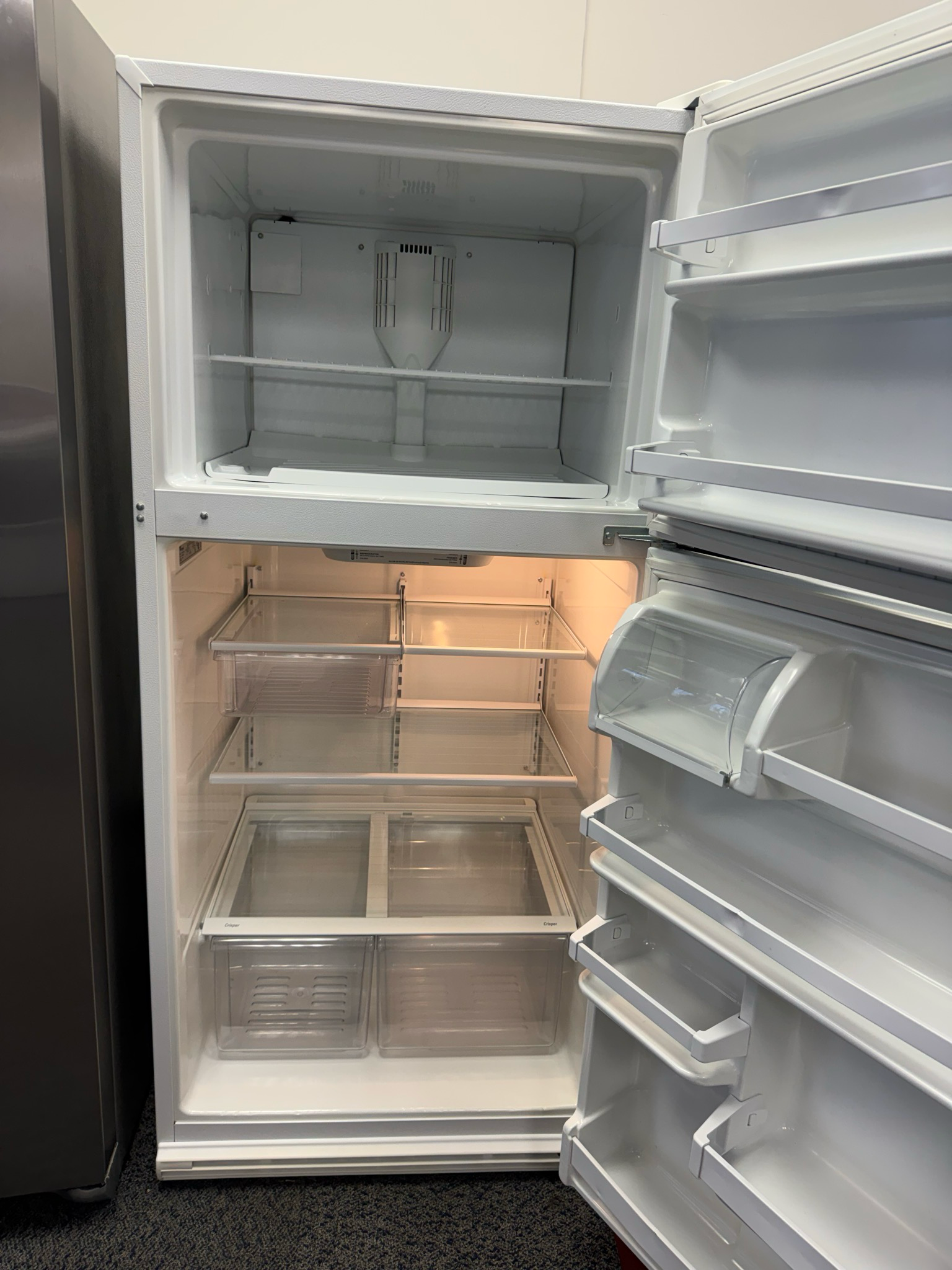 Whirlpool 30” Top Mount Fridge ET18GKXHW