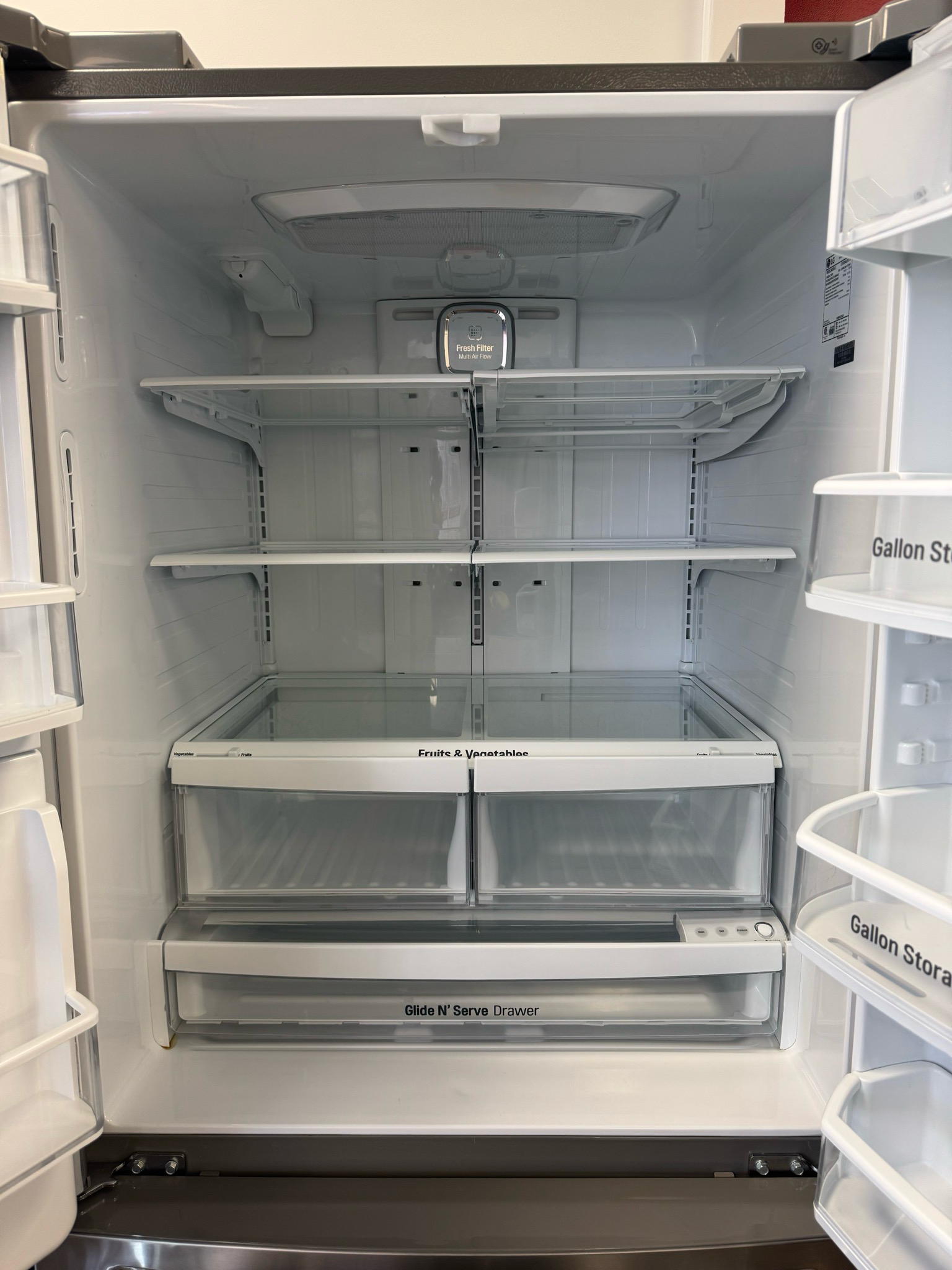 LG 33” French Door Fridge LFX324623S