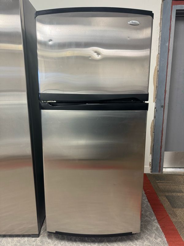 Whirlpool 30” Top Mount Fridge GR9SHKXMS