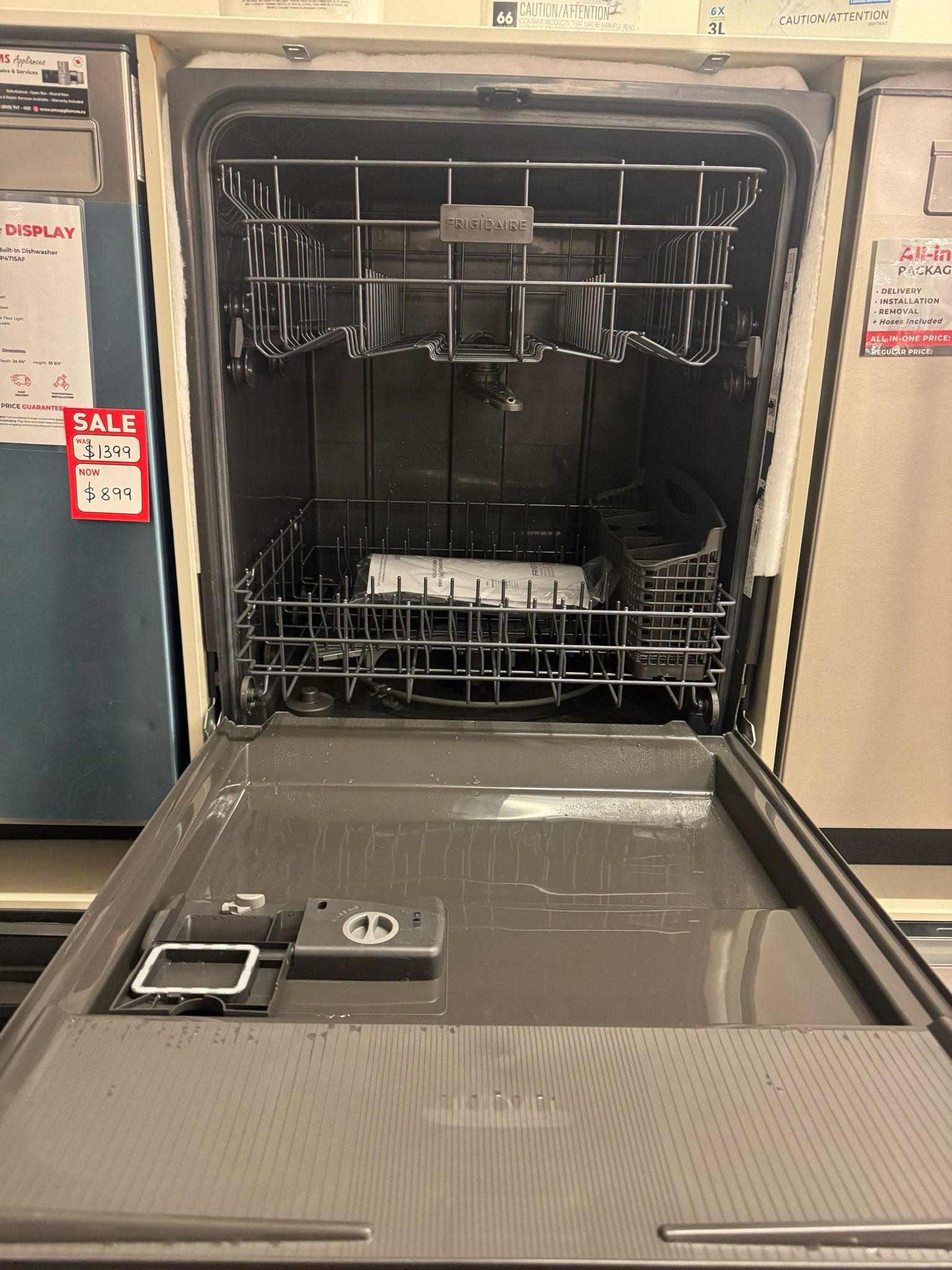 Open Box - Scratch & Dent Frigidaire 24” 52 dB Dishwasher FDPH4316AD