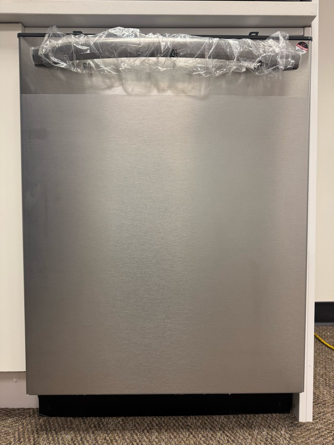 Open Box - Scratch & Dent Frigidaire 24” 52 dB Dishwasher GDPH4515AF