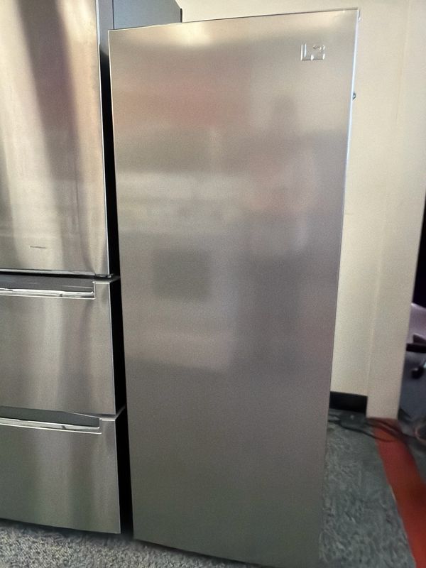 Refurbished L2 Convertible Upright Fridge or Freezer 6.9 cu.ft LRU07B3ASS