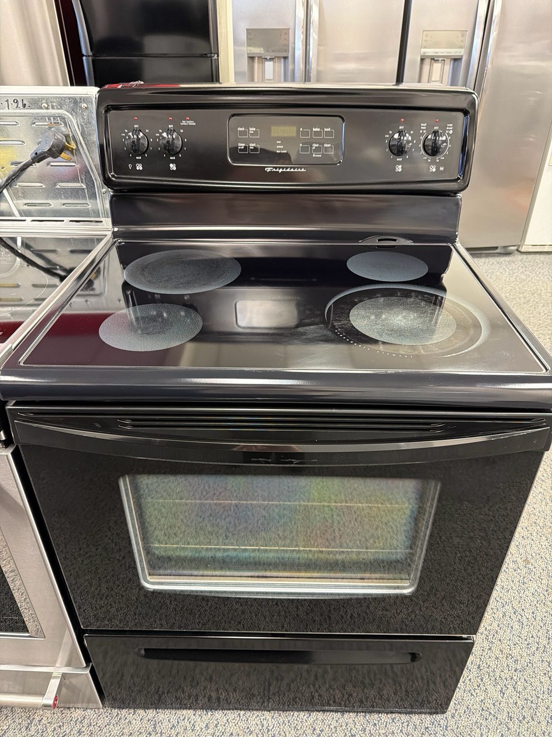 Refurbished Frigidaire Glass Top Stove CFEF372EB4