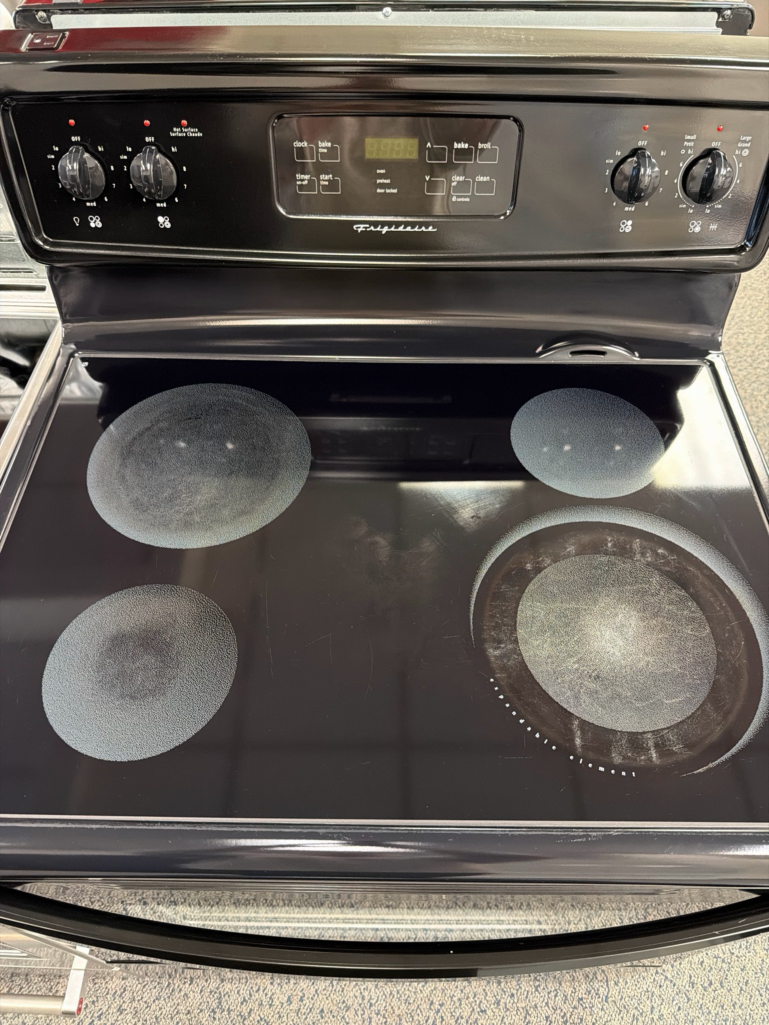 Refurbished Frigidaire Glass Top Stove CFEF372EB4