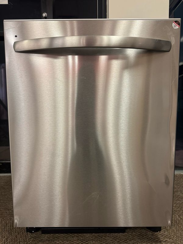 Open Box - Scratch & Dent Frigidaire 24” 49 db Dishwasher FDSH4502BF