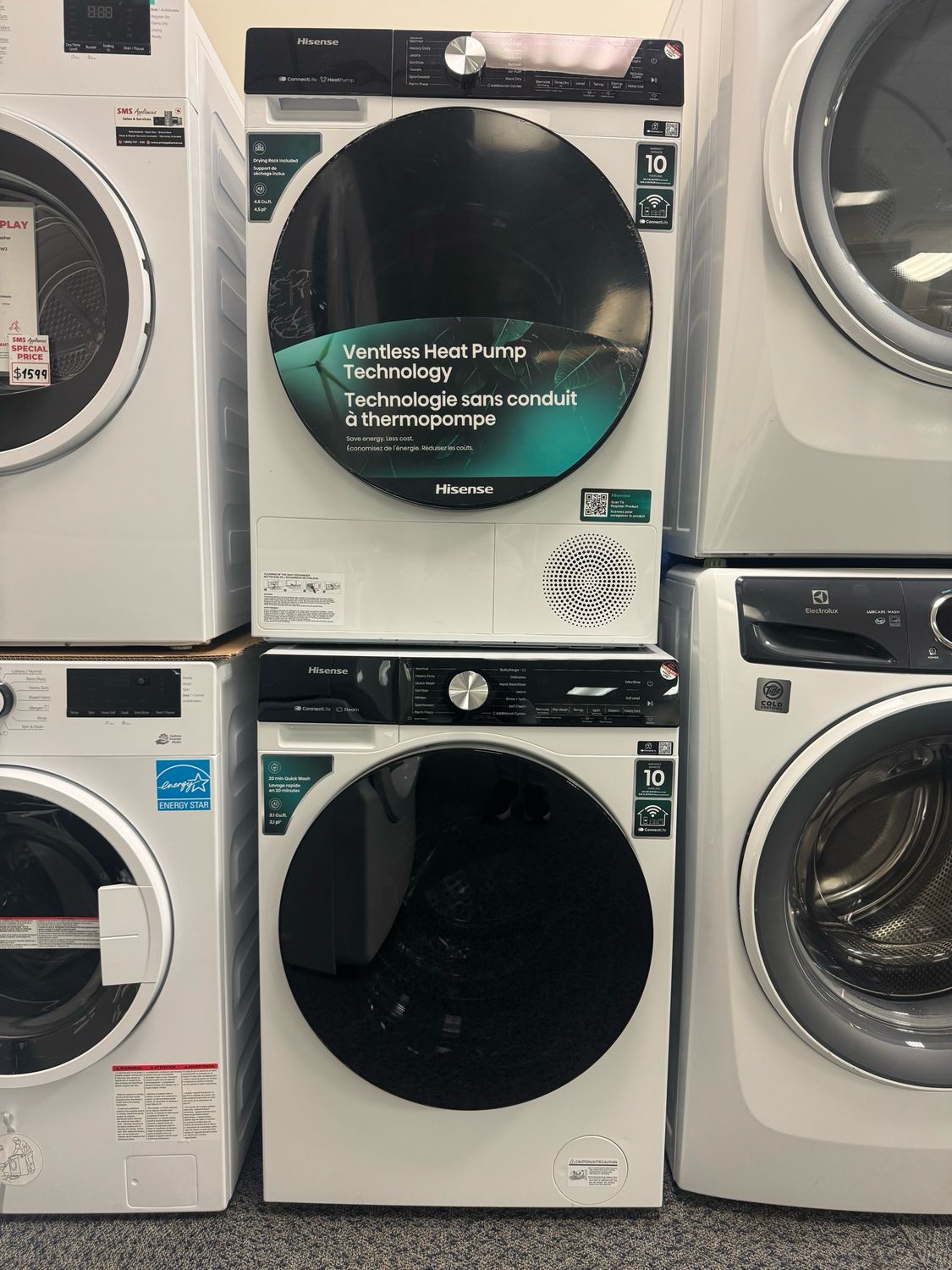 Open Box - Scratch & Dent Hisense 24” Washer & Dryer Set WF5S2845BW/DH5S452BW