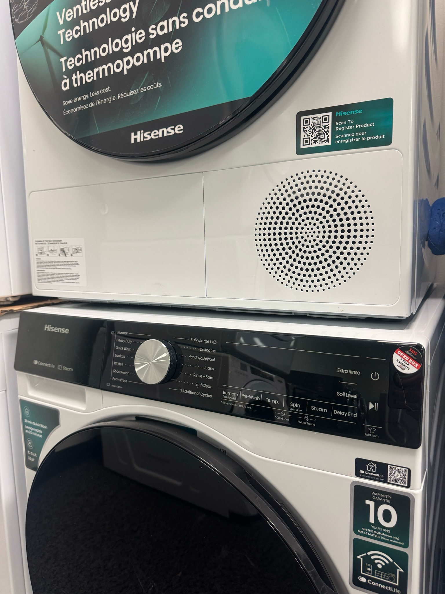 Open Box - Scratch & Dent Hisense 24” Washer & Dryer Set WF5S2845BW/DH5S452BW