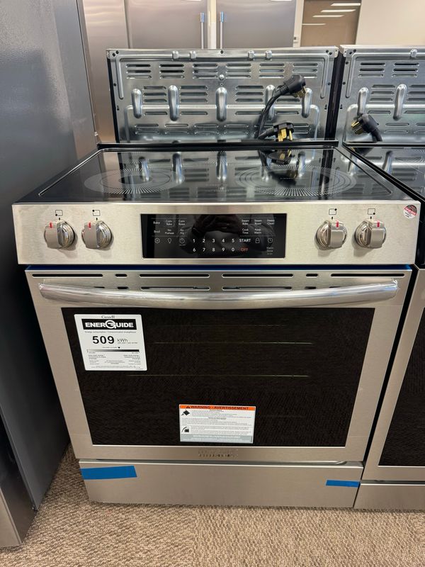 Open Box - Scratch & Dent Frigidaire Gallery Glass Top Stove GCFE305CBF Open Box - Scratch & Dent Frigidaire Gallery Glass Top Stove GCFE305CBF