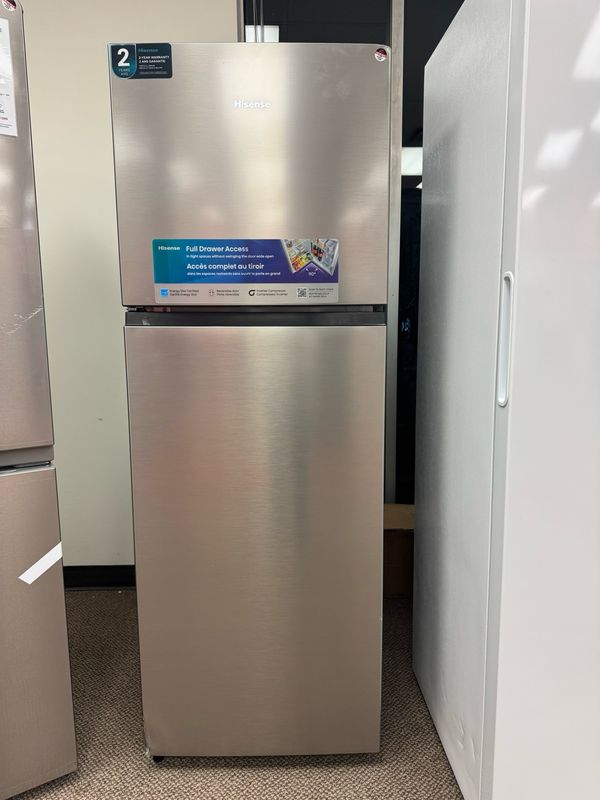 Open Box - Scratch & Dent Hisense 24” Top Mount Fridge RT12A2CSE