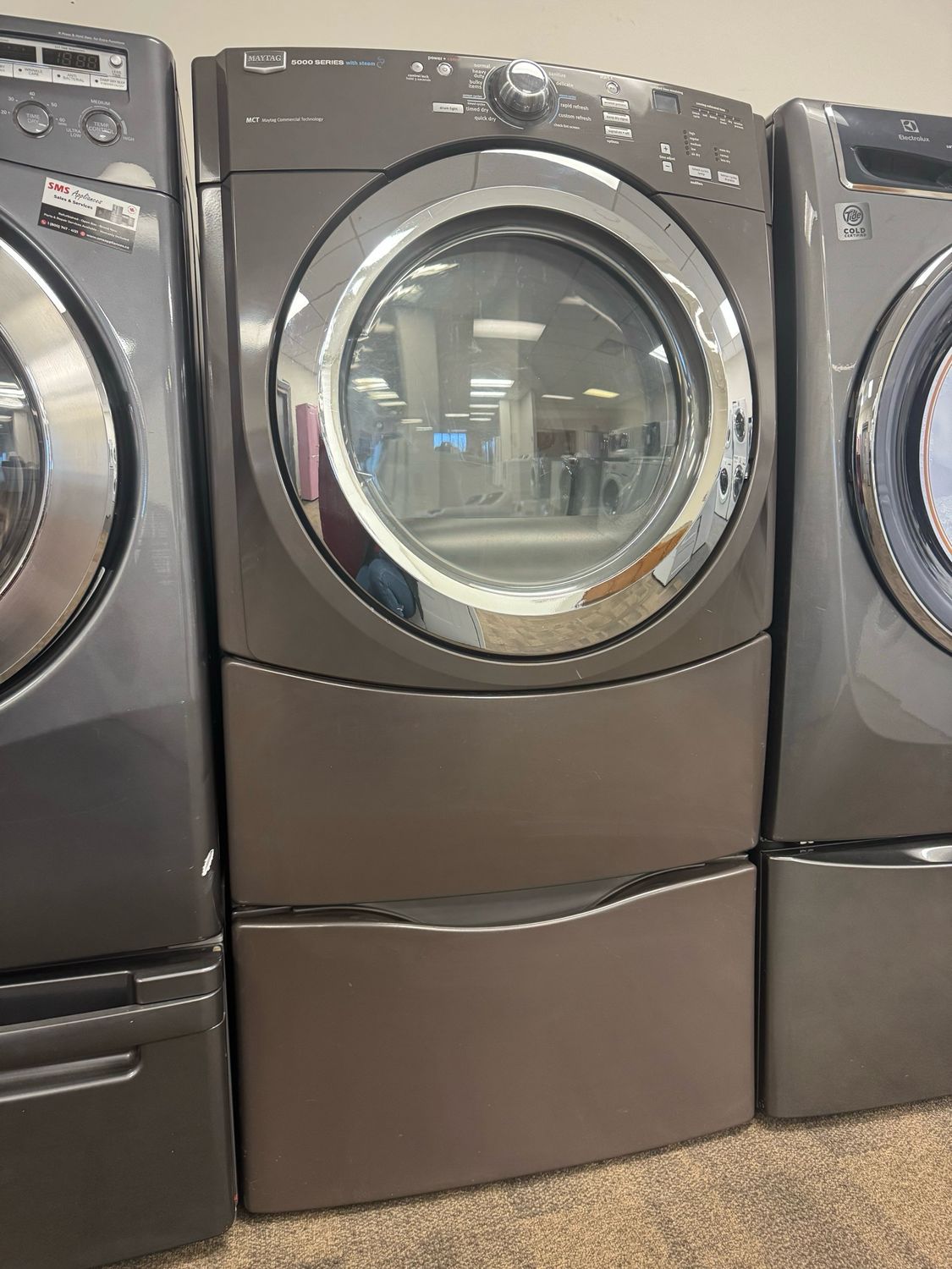 Refurbished Maytag Dryer with Pedestal YMEDE500WJ