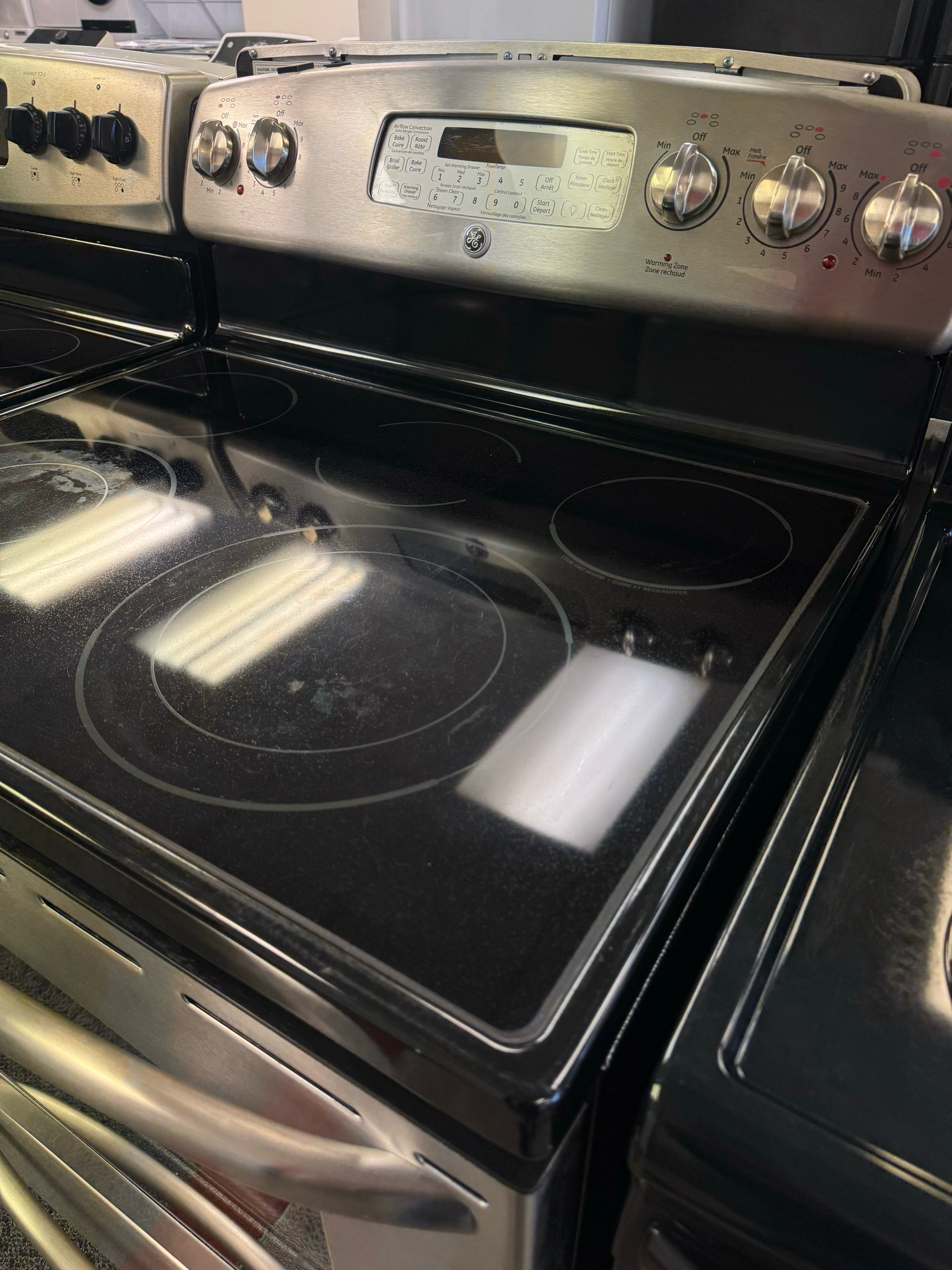 Refurbished GE Glass Top Stove JCBP810ST1SS