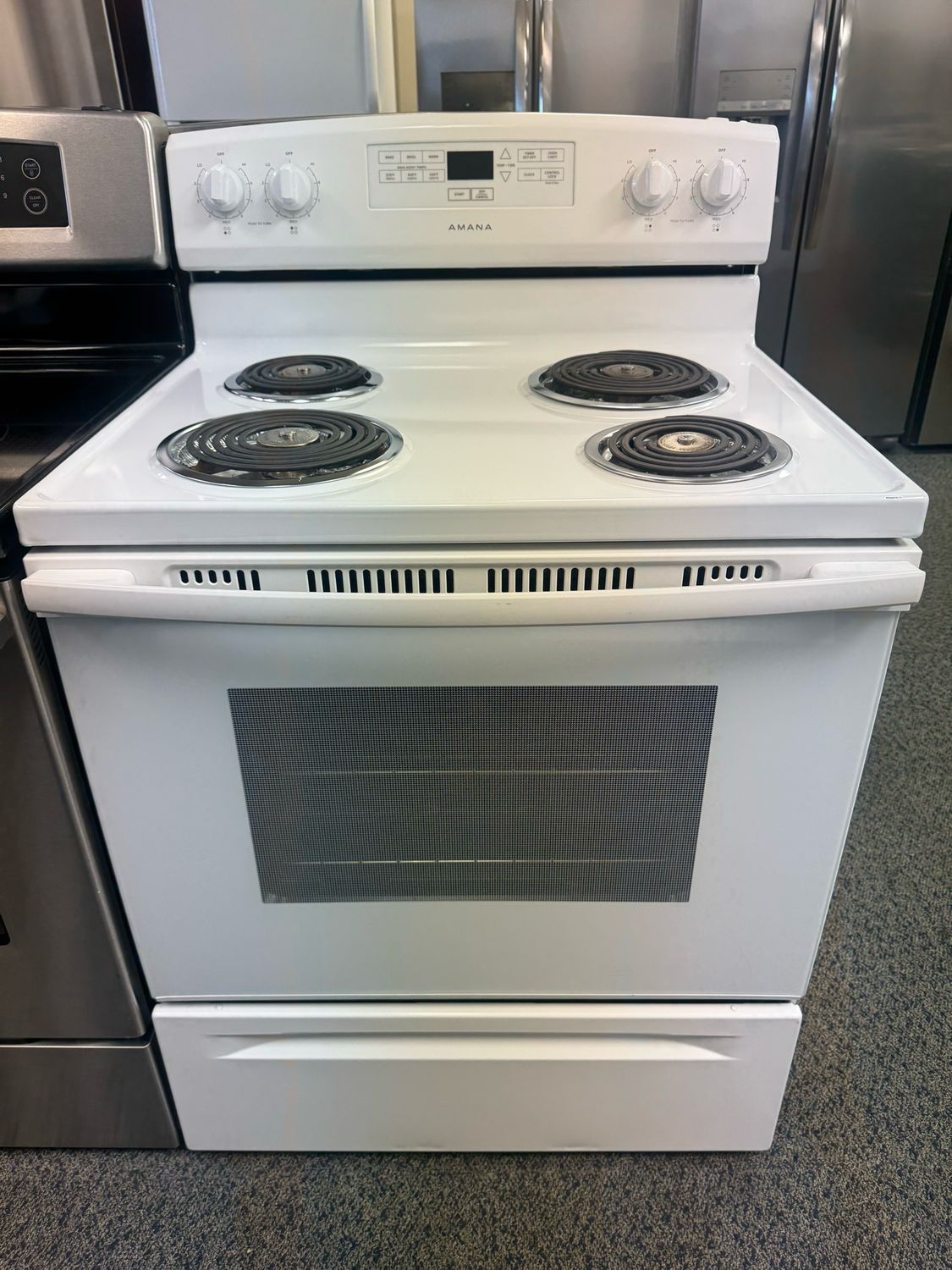 Refurbished Amana Coil Top Stove YACR4303MFW