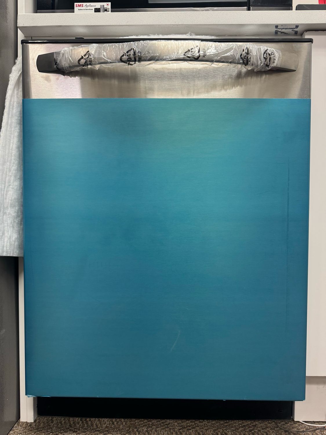 Open Box Frigidaire 24” Built-in Dishwasher FDHD4316AS