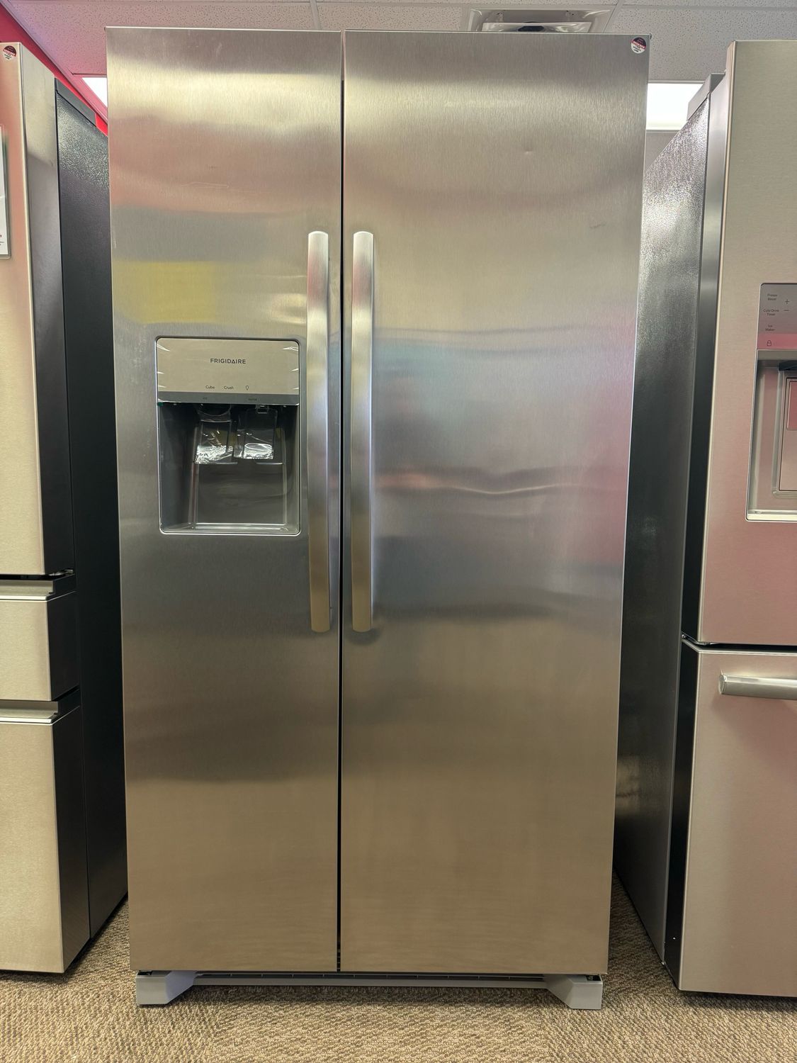 Open Box Frigidaire 36” Side-by-side Fridge FRSS2623AS