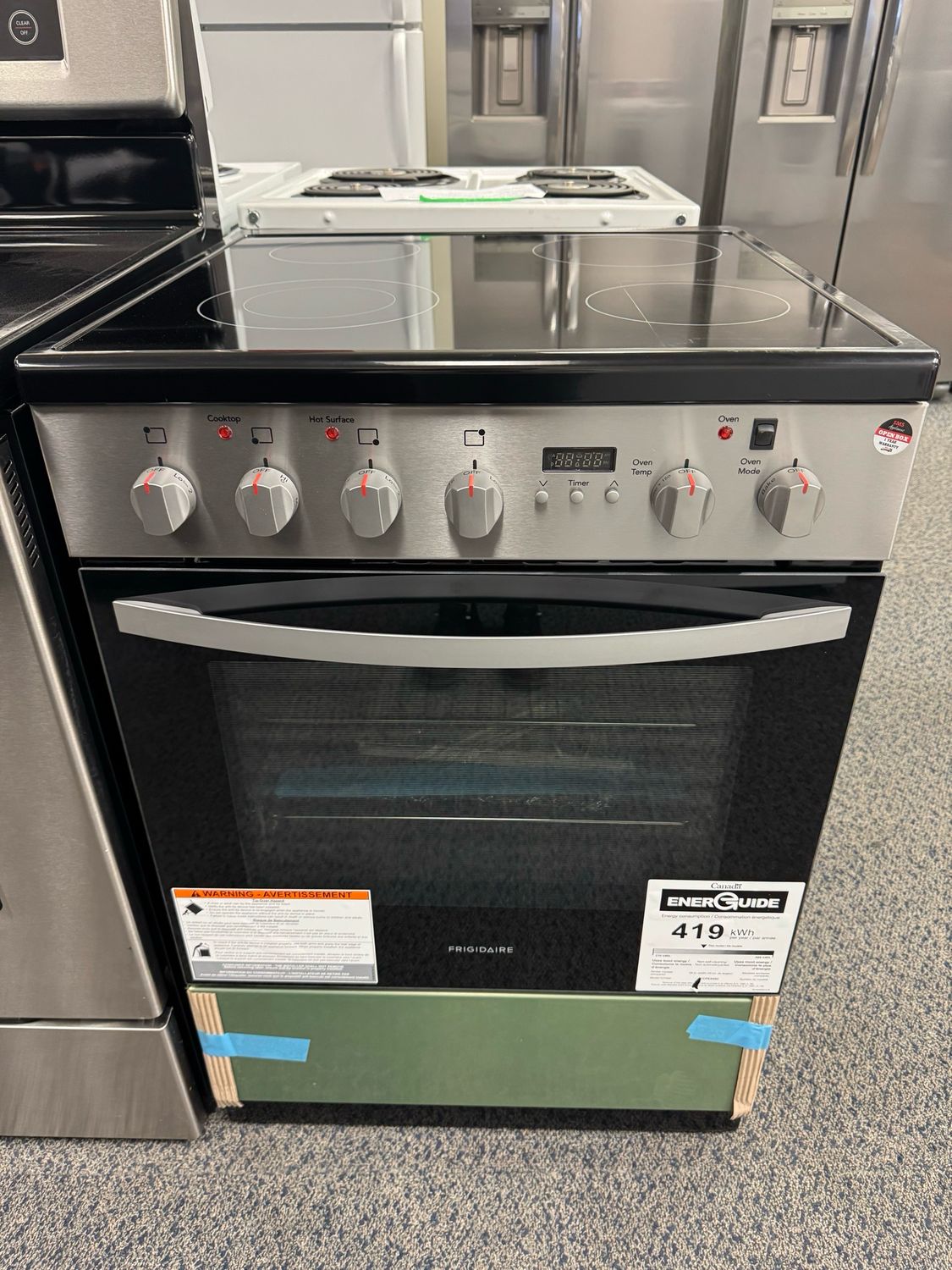 Open Box Frigidaire 24” Glass Top Stove FCFE242CAS