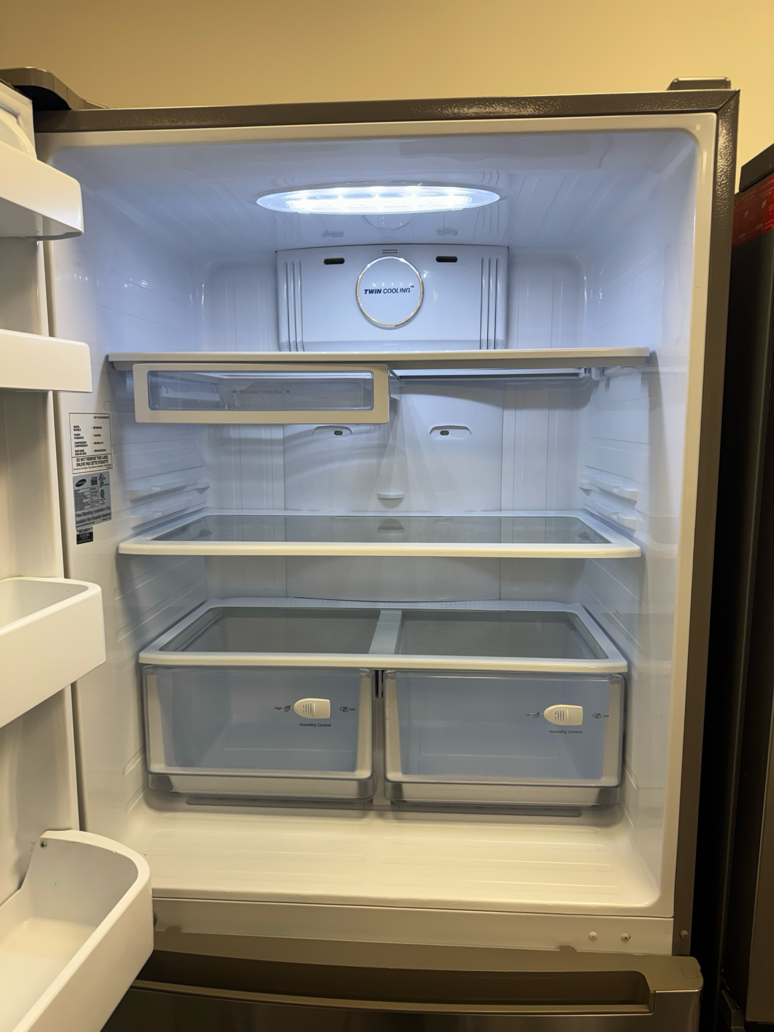 Refurbished Samsung 32” Bottom Mount Fridge RB194ACRS