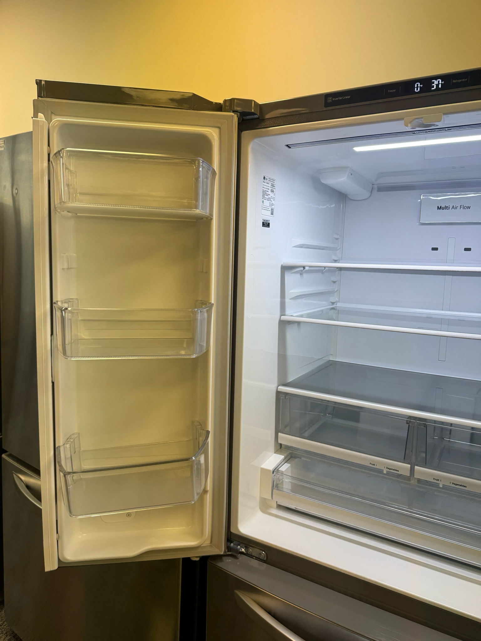 Refurbished LG 33” French Door Fridge LRFC2503S