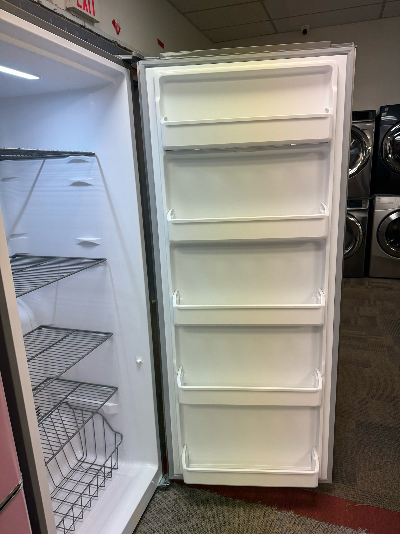 Refurbished Frigidaire Upright Freezer 16 cu.ft FFFU16F2VV