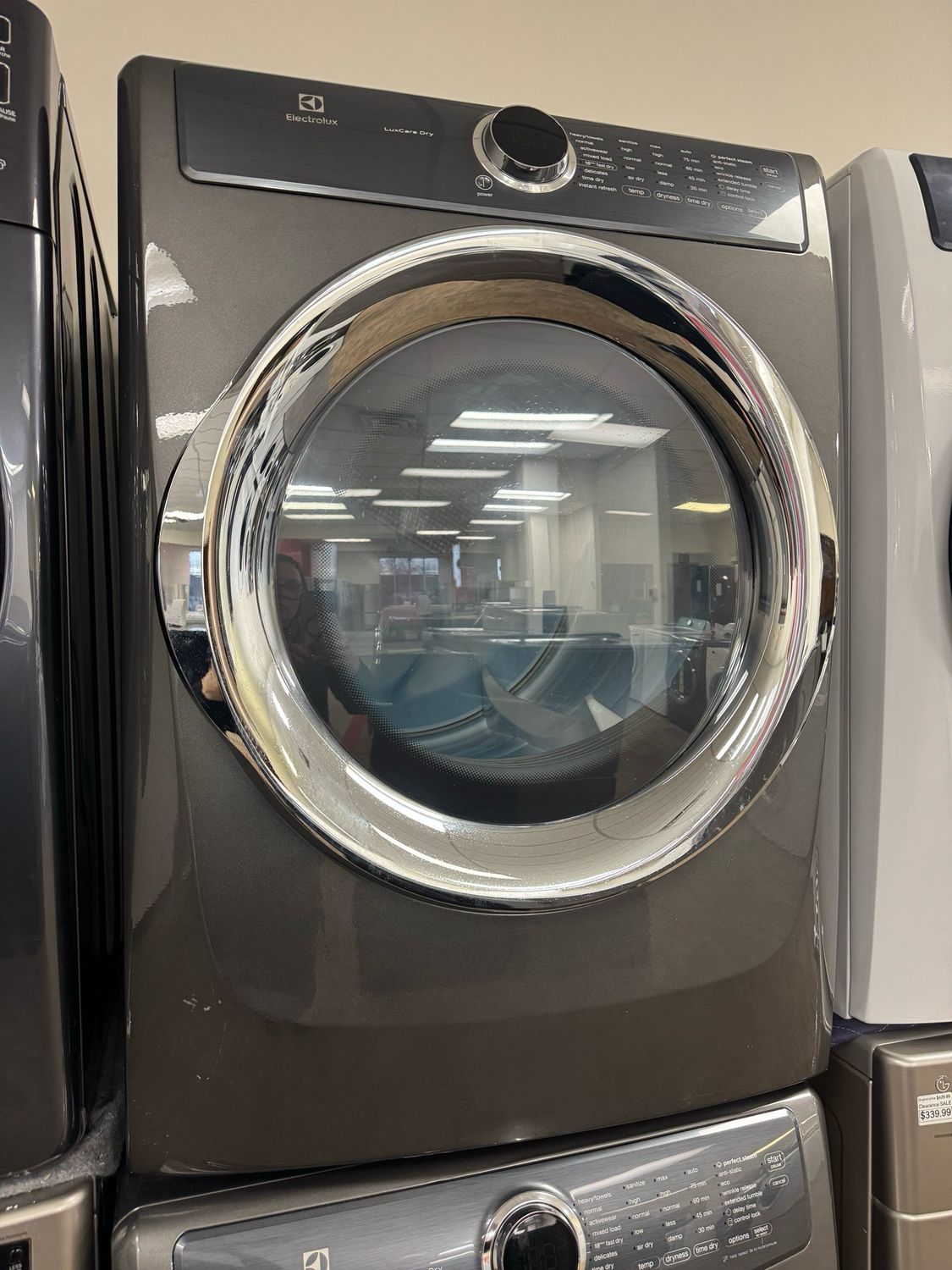 Refurbished Electrolux Dryer EFMC527UTT