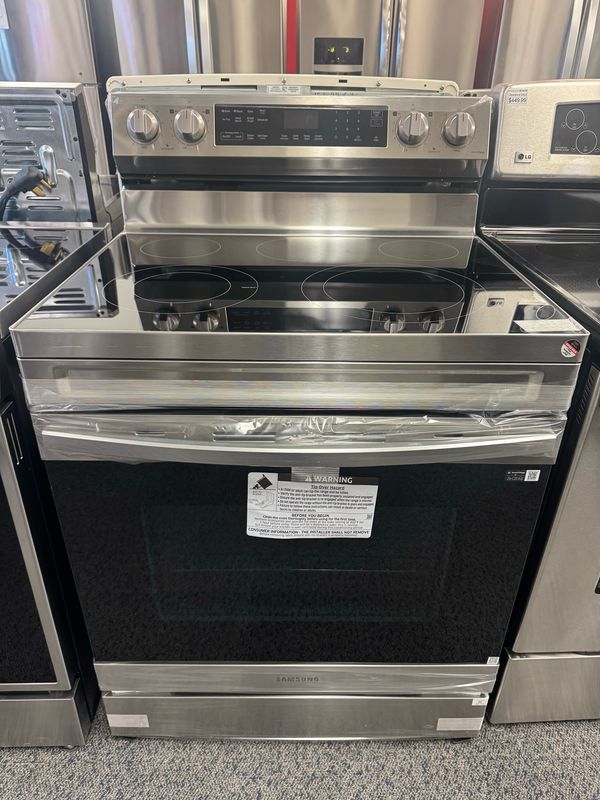 Open Box Samsung Glass Top Stove NE63A6711SS/AC