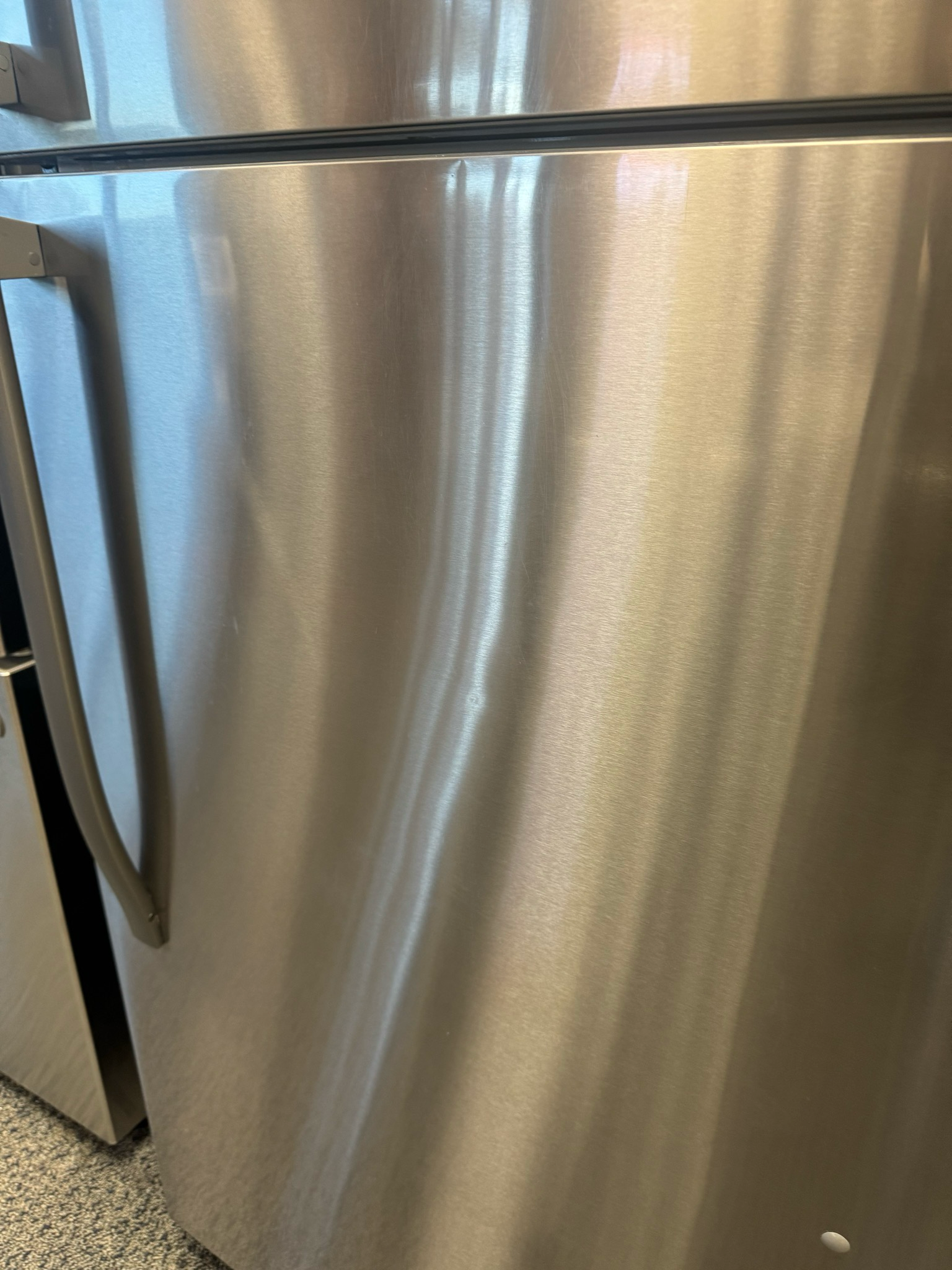 Refurbished Flèche 30” Top Mount Fridge KA663FWE