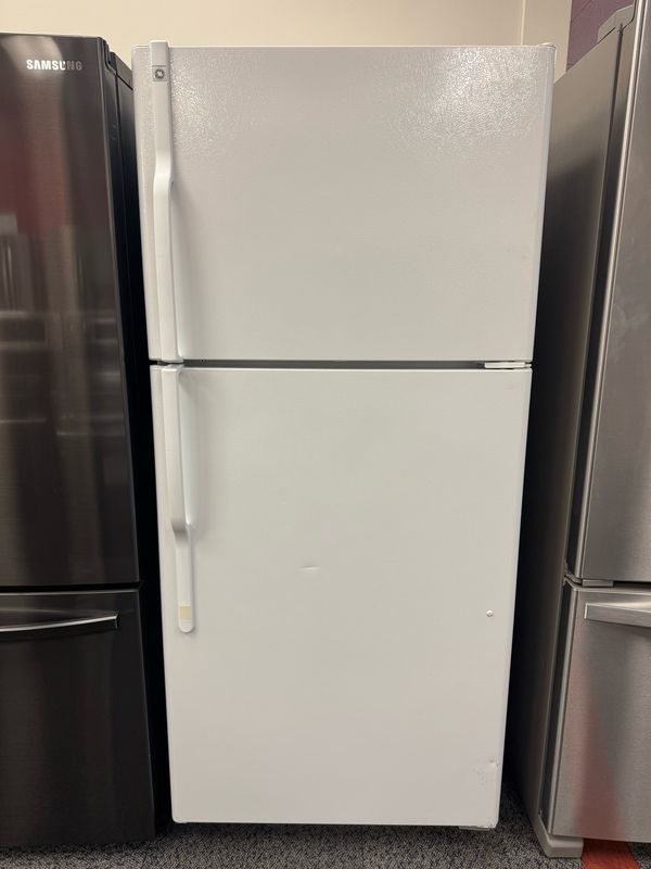 Refurbished GE Top Mount Fridge ATS118IBRWRWW