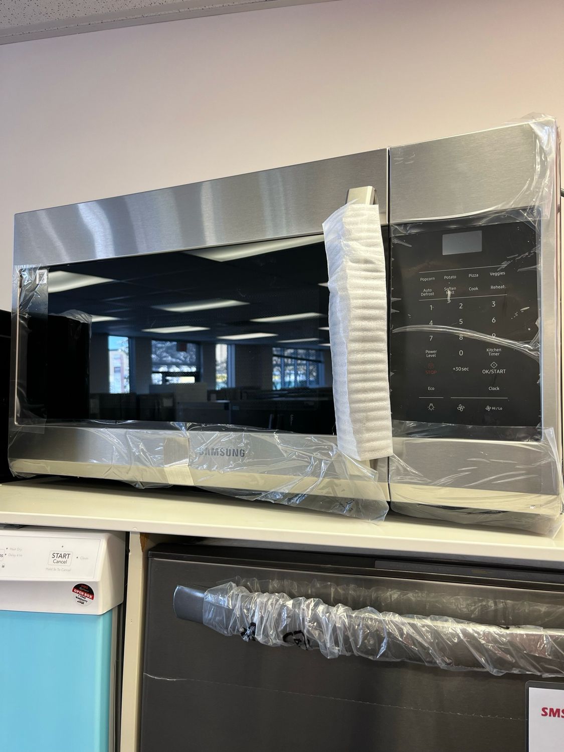 Open Box Samsung Over-the-Microwave ME17R7011ES/AC