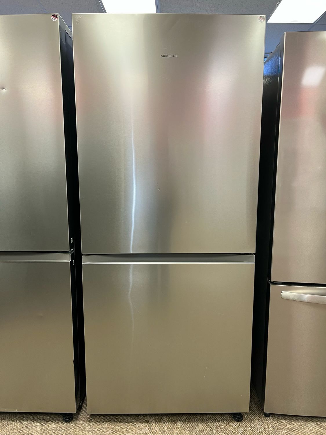 Open Box Samsung 30” Bottom Mount Fridge RB16DG60000SL