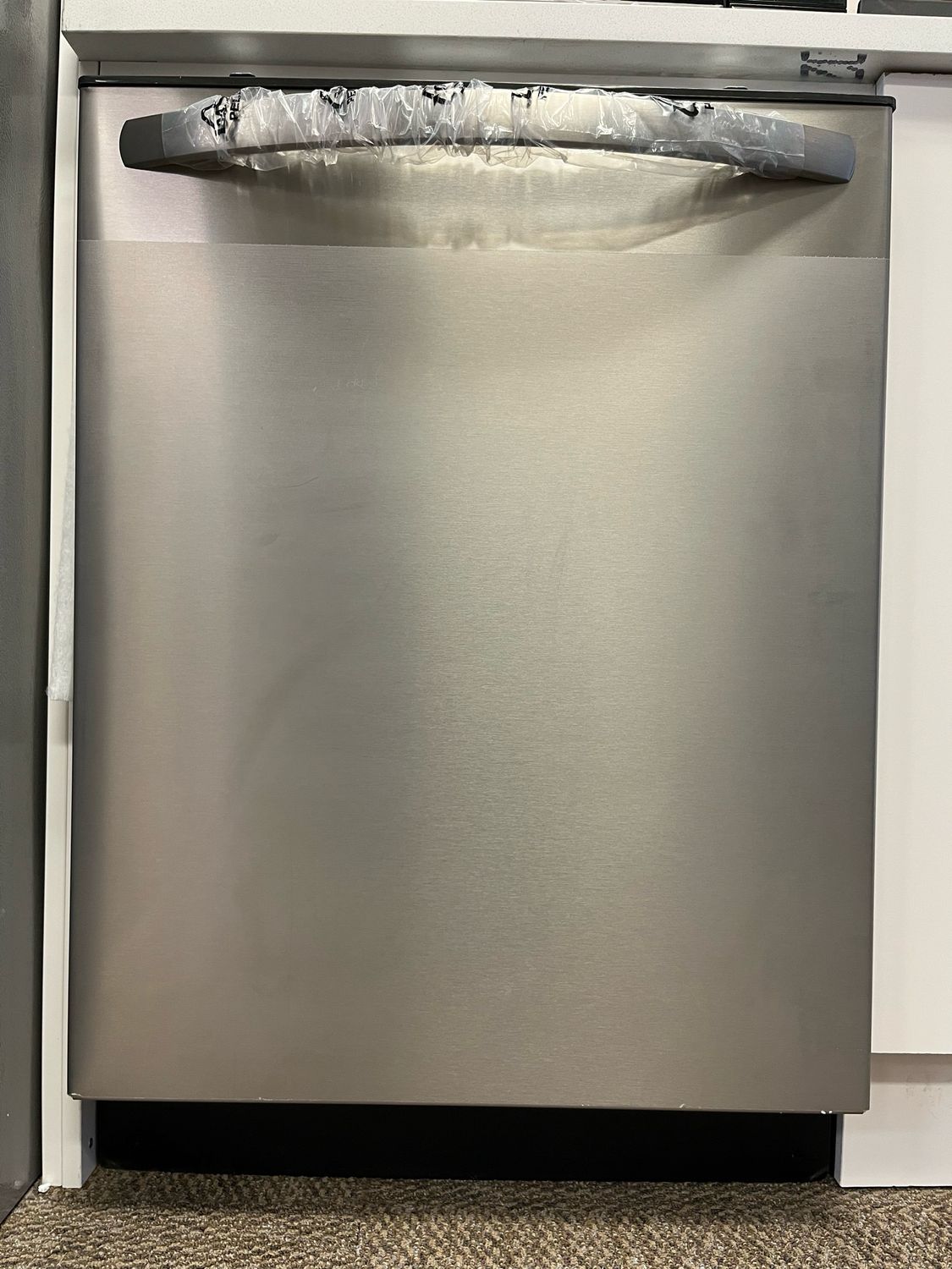 Open Box Frigidaire 24” Dishwasher FDPH431LAF