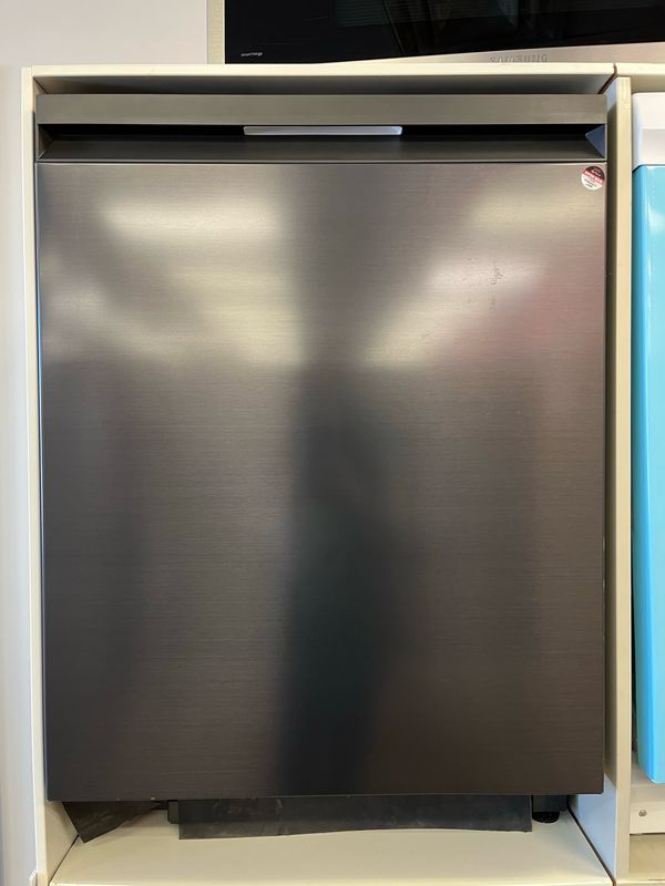 Open Box Samsung 24” Dishwasher DW90F89T0UMT