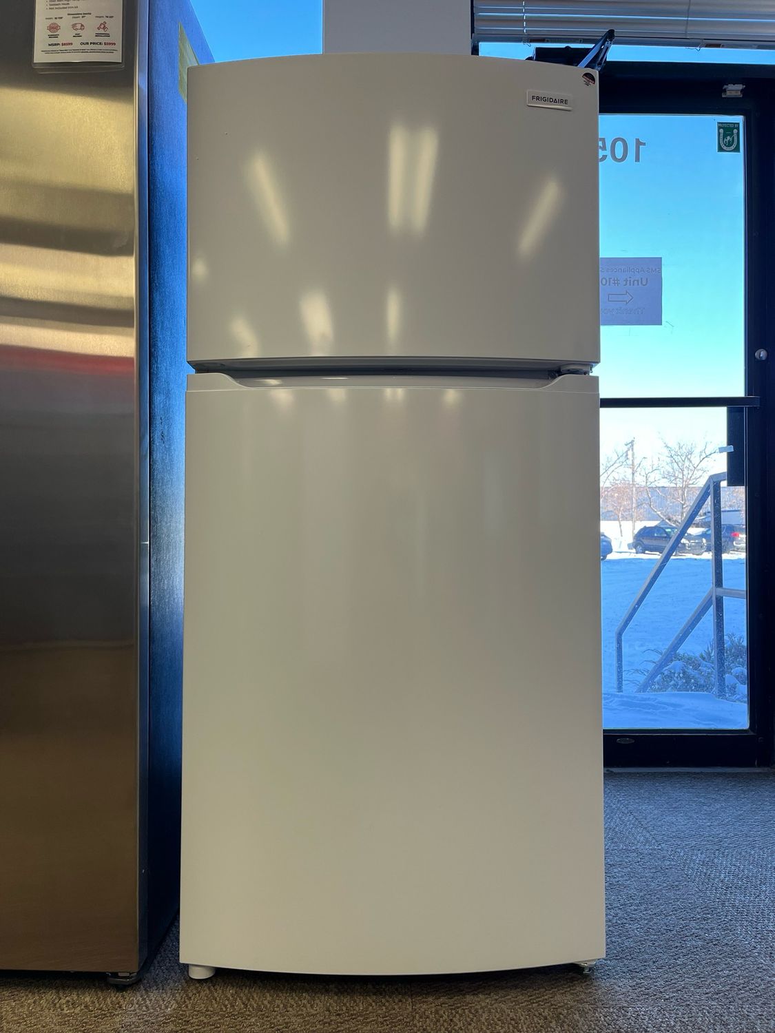 Open Box Frigidaire 28” Top Mount Fridge FFHT1425VW