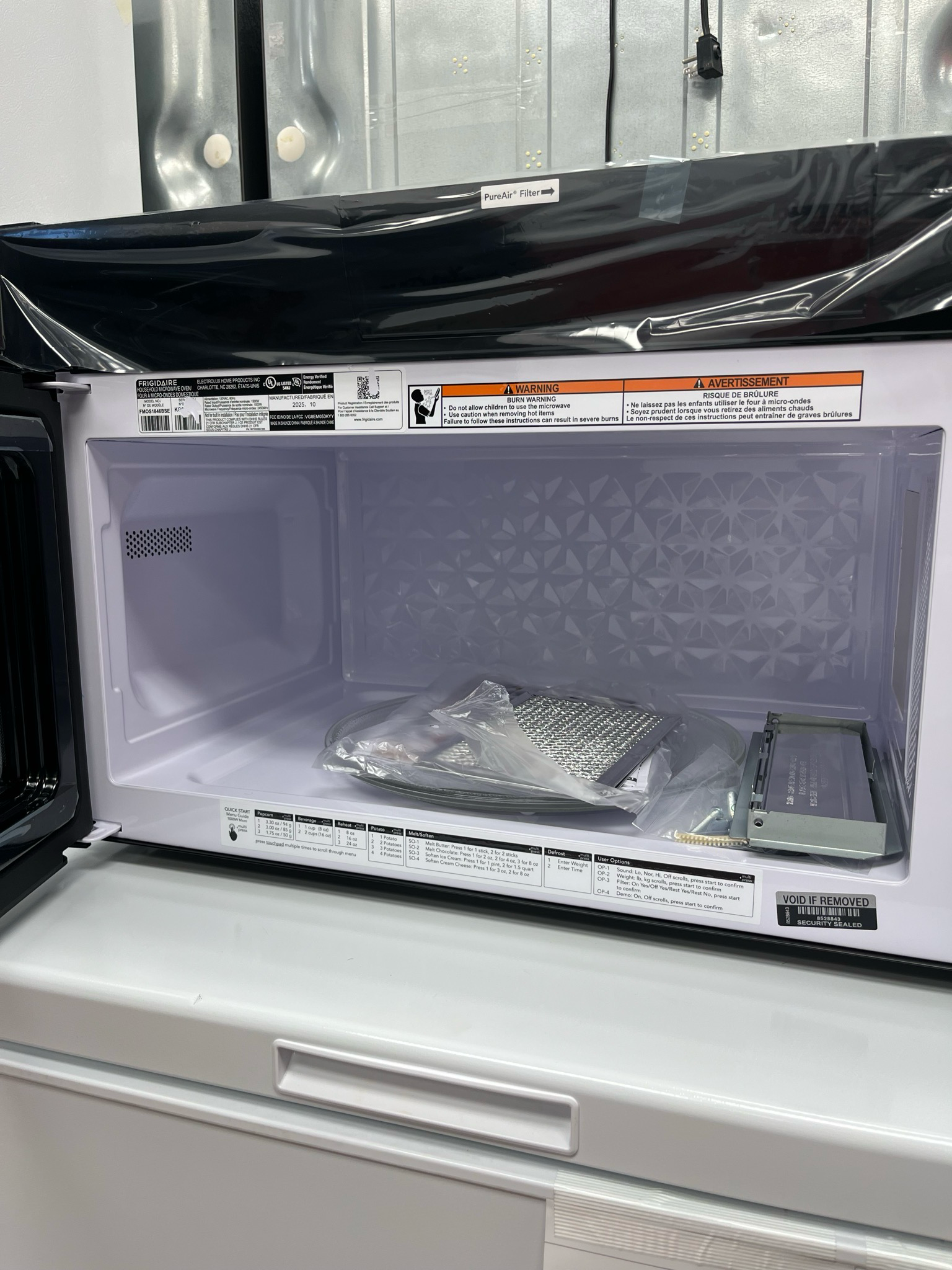 Open Box Frigidaire Over-the-Range Microwave FMOS1846BS