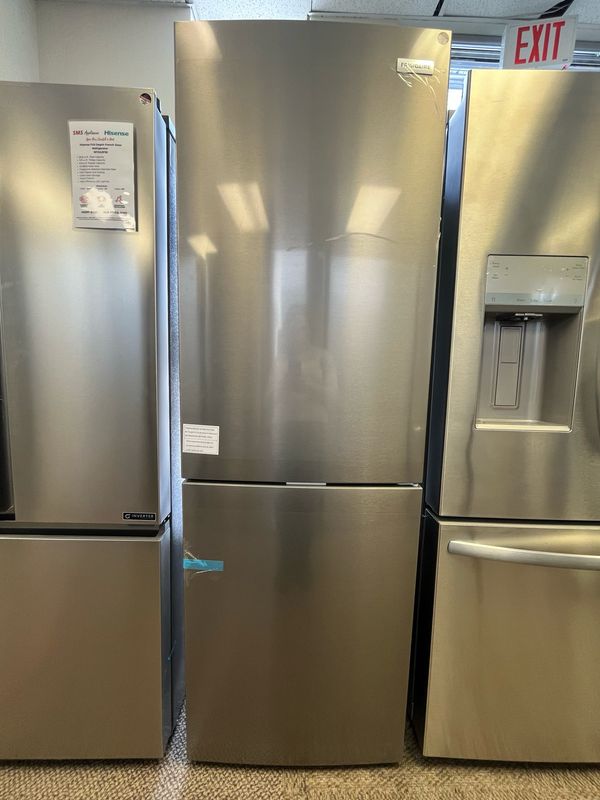 Open Box Frigidaire 24” Bottom Mount Fridge FRBG1224AV