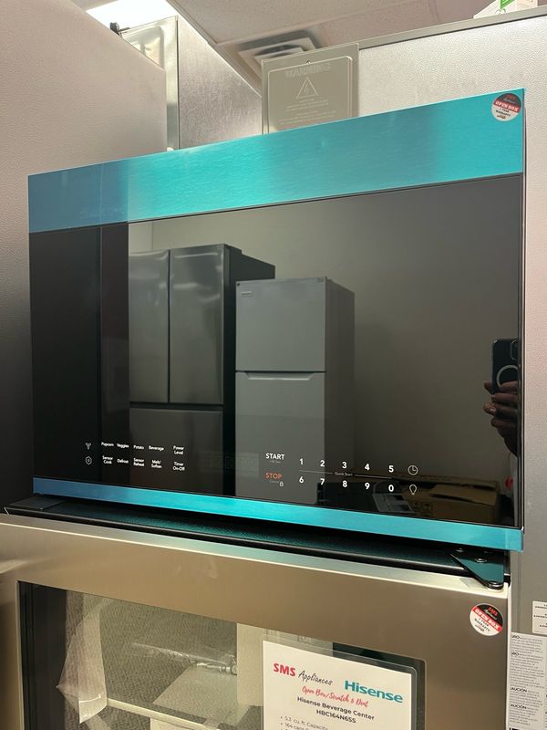 Open Box Frigidaire 24” Over-the-Range Microwave UMV1422US