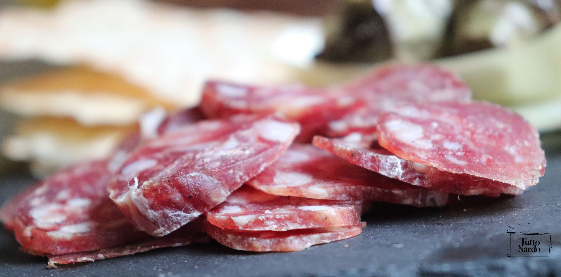 Saucisse sarde al peperoncino piquante 420 Gr