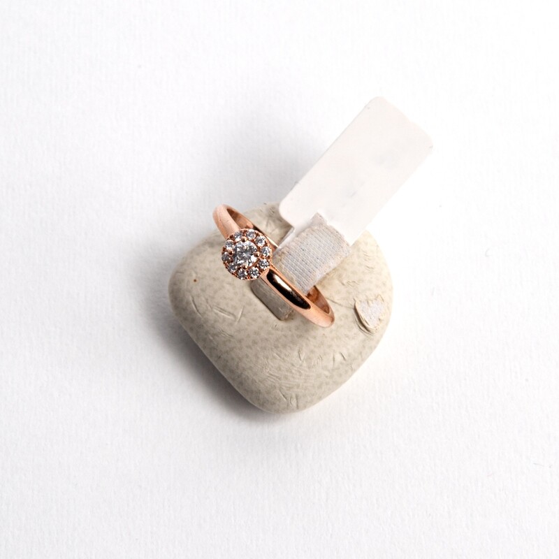 Bague or 18 carats et diamants