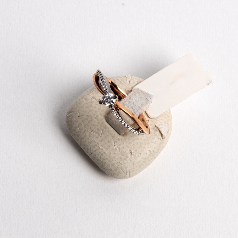 Bague or 18 carats et diamants