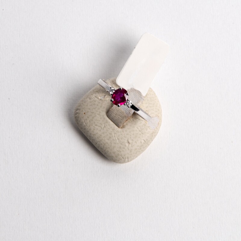 Bague or 18 carats + rubis + diamants